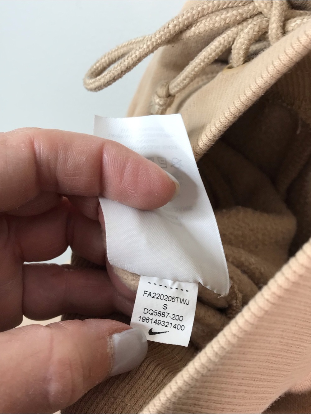 Nike Tan Jogger Sweatpants with White Embroidered Swoosh Sz Small - Picture 7 of 7